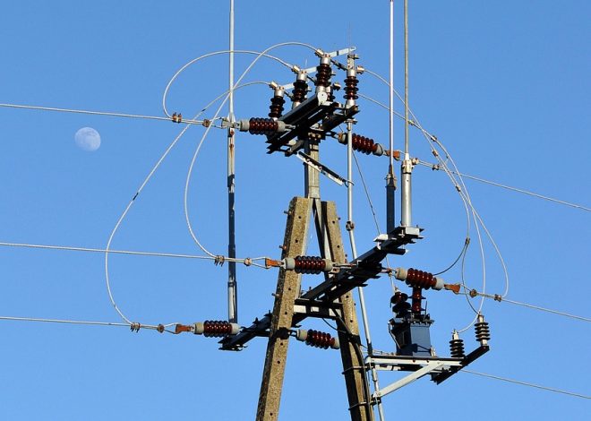 Un aperçu en cinq étapes des tensions croissantes entre la France et l&rsquo;Algérie, du dialogue téléphonique aux expulsions diplomatiques