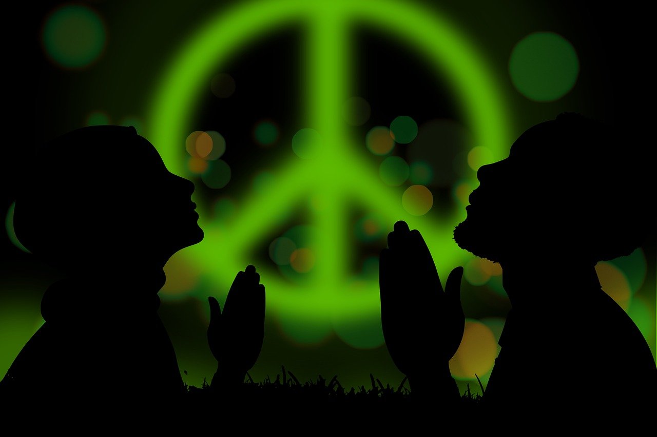 explorez les différents aspects de la violence collective, ses causes, ses manifestations et son impact sur les sociétés. une analyse approfondie des dynamiques sociales qui mènent à des actes de violence à grande échelle.